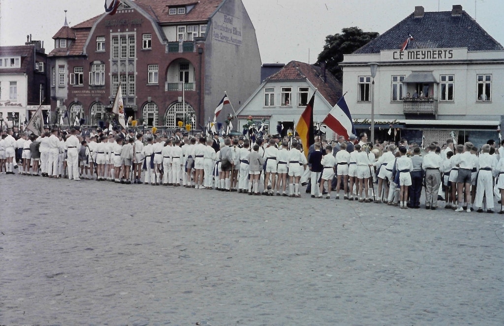 Vogelschießen Marktplatz 06.1960