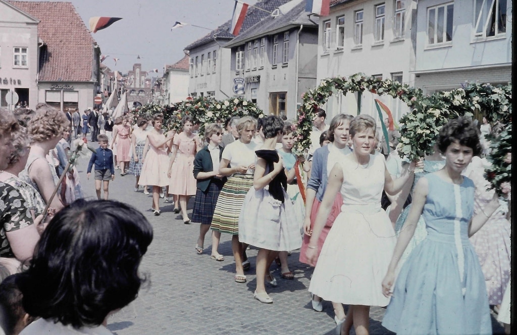 Vogelschießen Marktplatz 06.1960
