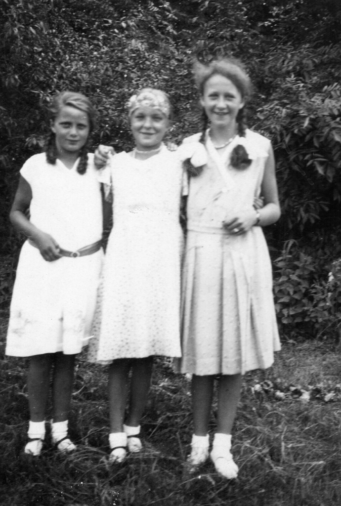 Vogelschießen 1932 - Elisabeth Borchert + Lotti Scheel