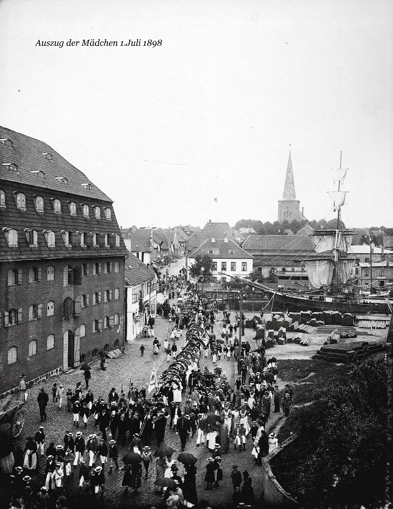 Vogelschießen Auszug der Mädchen 1.Juli 1898