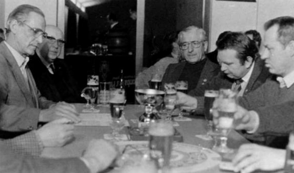 Vertragsabschluss von Schützengilde und Sportschützenverein, 23. März 1982 · Chronik S. 123